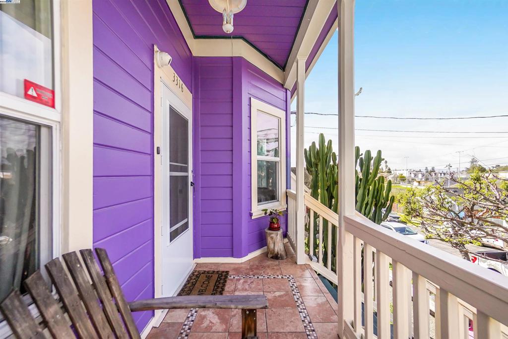 OAKLAND - Residential