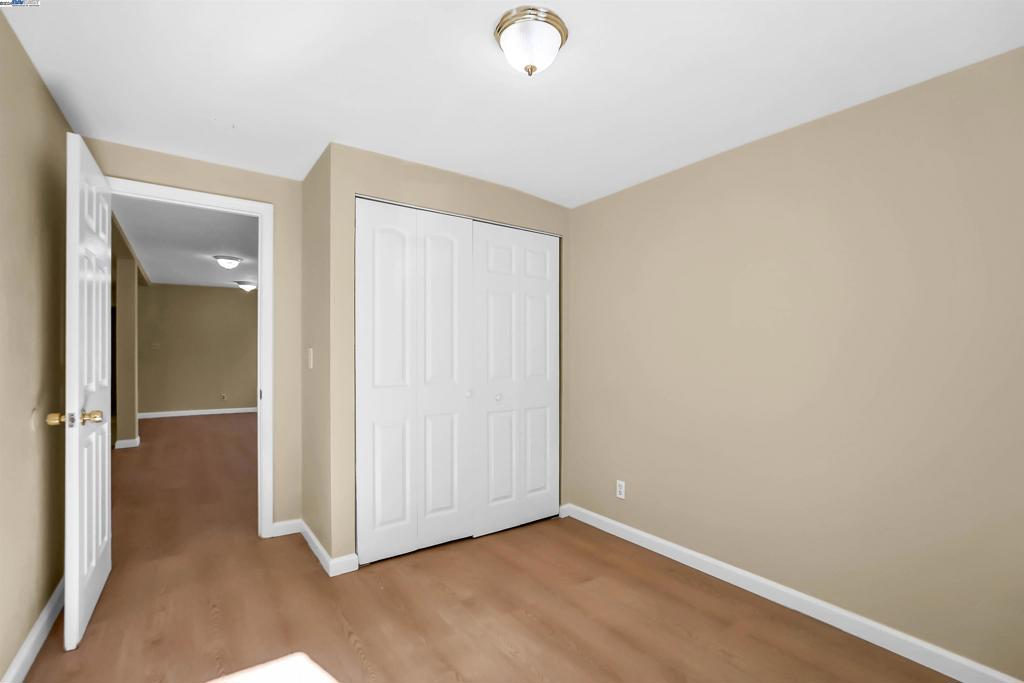 OAKLAND - Residential