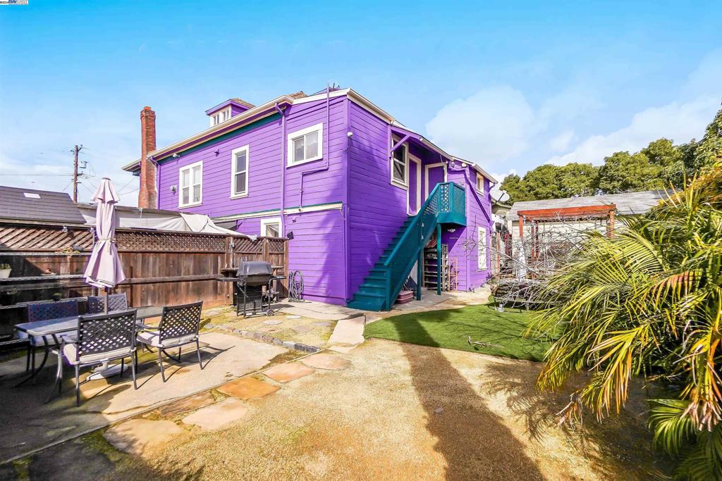 OAKLAND - Residential