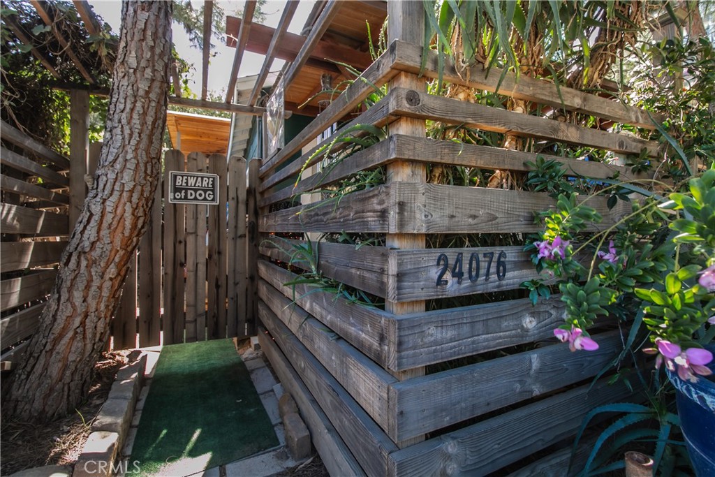 24076 Eagle Mountain Street