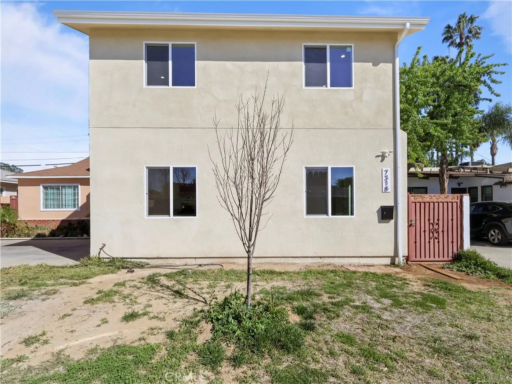 Lake Balboa, California 91406, United States, 2 Bedrooms Bedrooms, ,2 BathroomsBathrooms,Residential,Active,112626