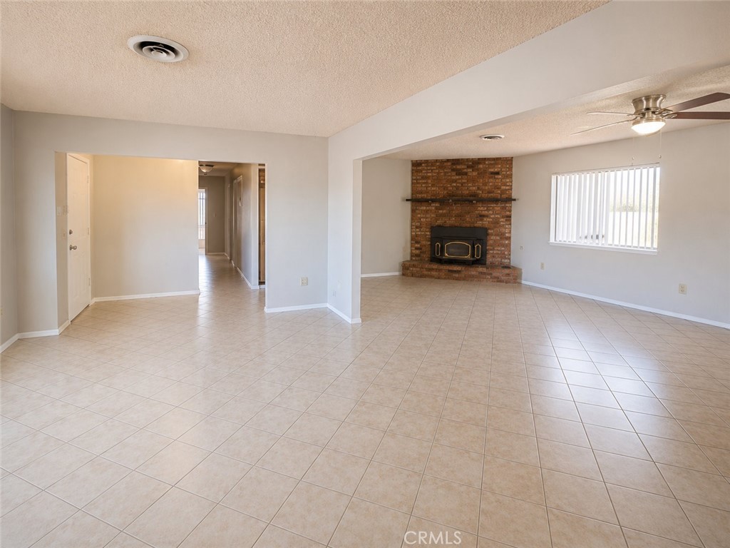 13755 Mohawk Rd