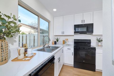 Photo of 11364 Poblado Road, San Diego, CA 92127 (MLS # NDP2511447)