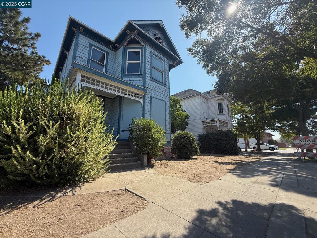 151 S 3Rd Ave