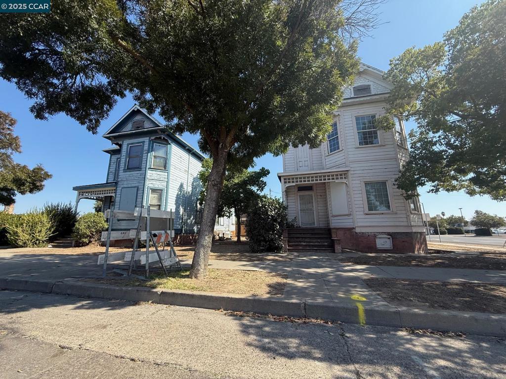 151 S 3Rd Ave