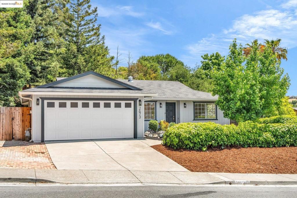 listing image 130729581728409989336