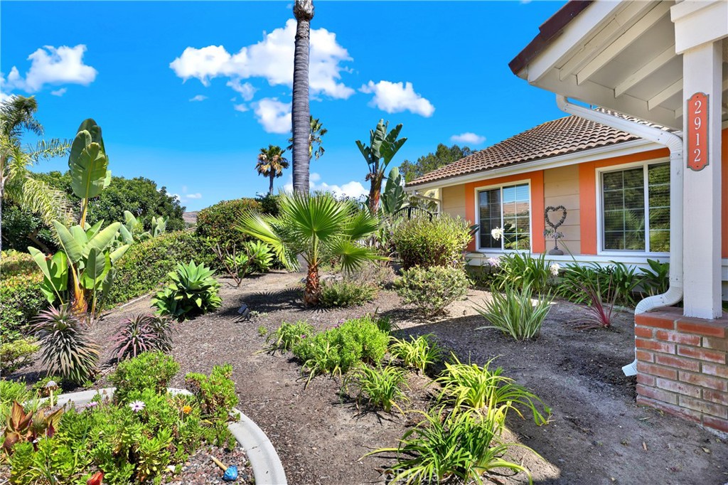 2912 Estancia