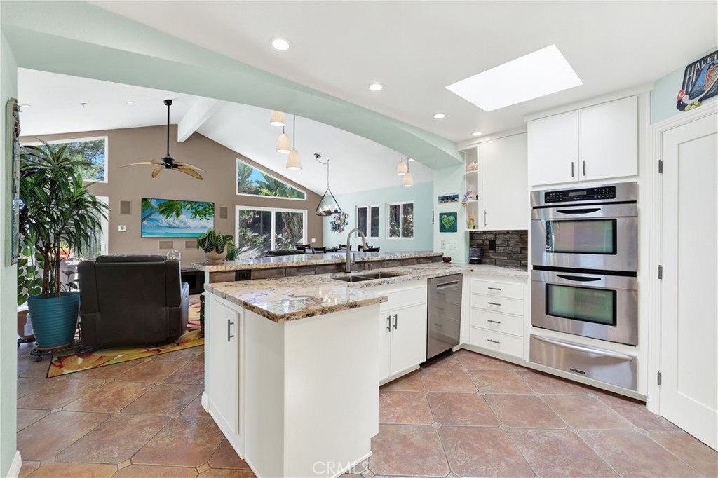 2912 Estancia, San Clemente CA 92673 - Photo 9