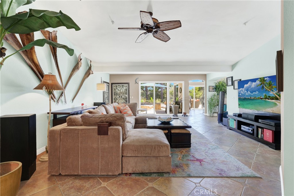 2912 Estancia, San Clemente CA 92673 - Photo 18