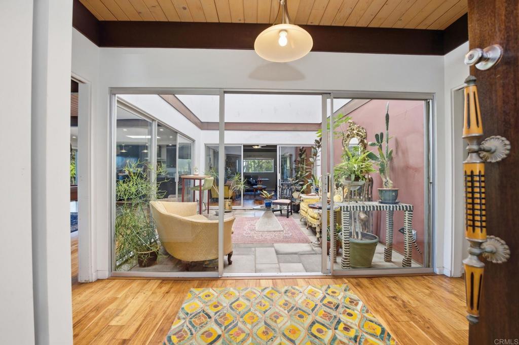 2106 Vista Grande Drive
