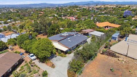 2106 Vista Grande Drive Vista CA 92084