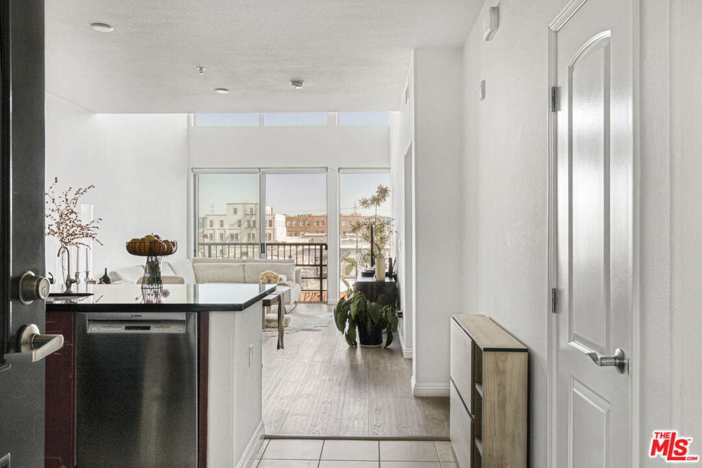 629 Traction Avenue 412