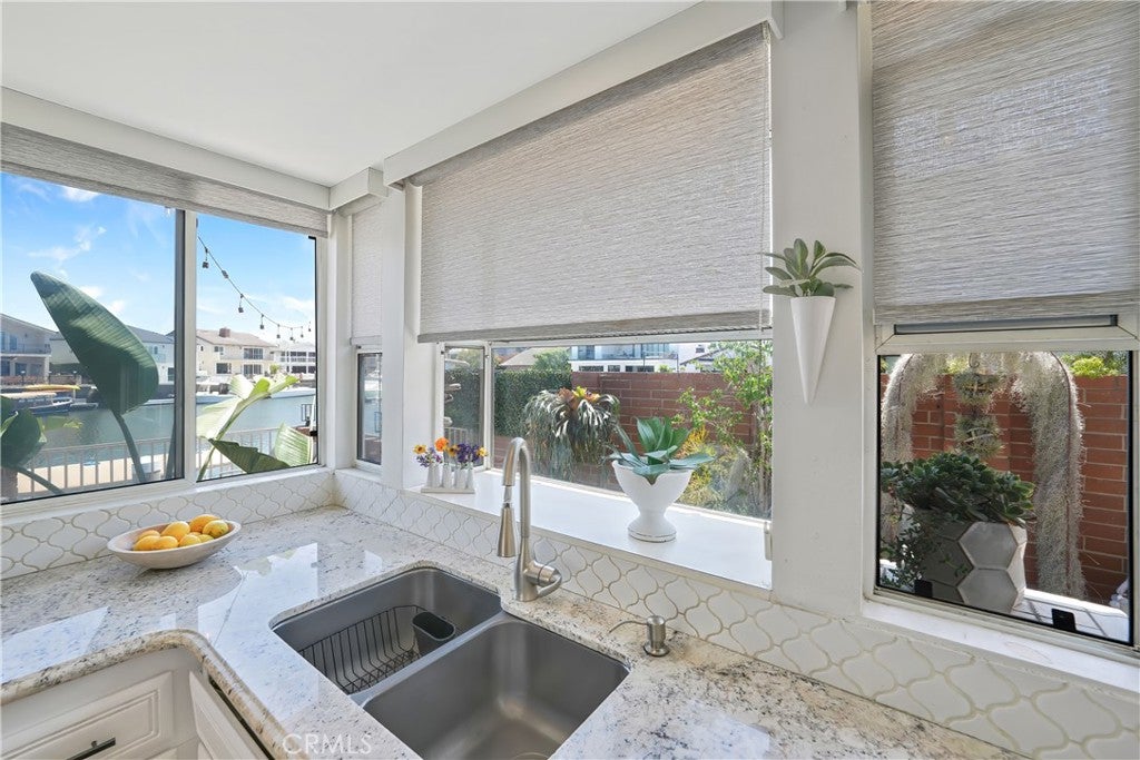 16266 Tisbury, Huntington Beach CA 92649 - Photo 6