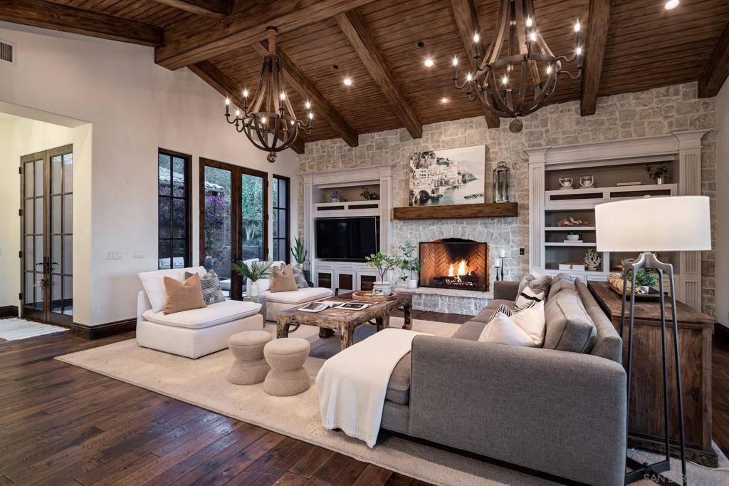 8145 Run of the Knolls