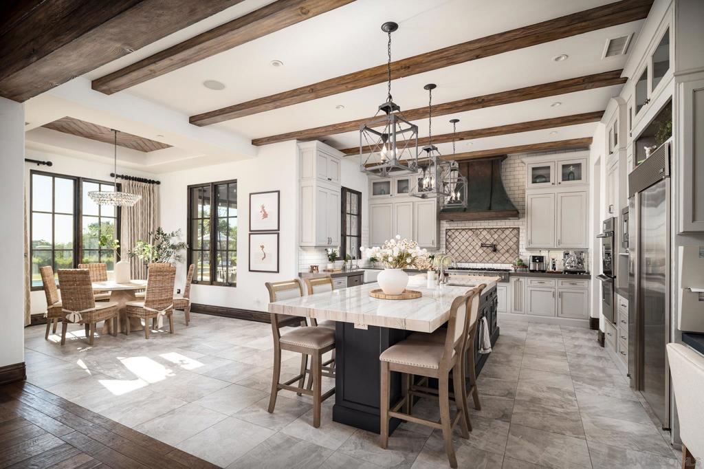 8145 Run of the Knolls