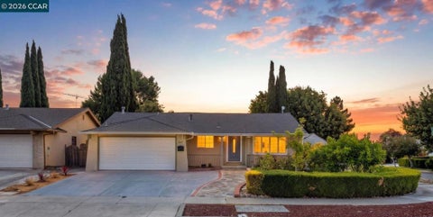 Photo of 2147 Minto Dr DR, San Jose, CA 95132 (MLS # 41150837)