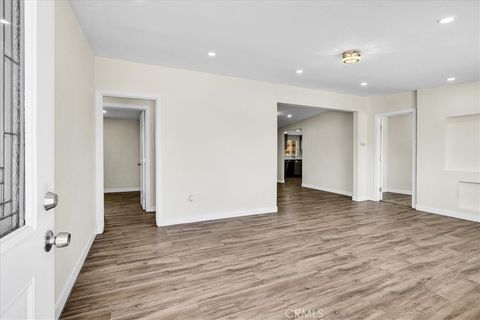 Photo of 6064 Cahuilla, 29 Palms, CA 92277 (MLS # JT25231930) Photo of 6064 Cahuilla, 29 Palms, CA 92277 (MLS # JT25231930)