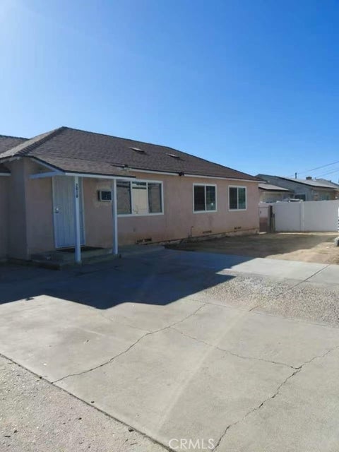 Photo of 201 Skyline St., Lemon Grove, CA 91945 (MLS # WS26189120)