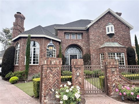 25782 Highplains Laguna Hills CA 92653