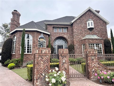 25782 Highplains Laguna Hills CA 92653