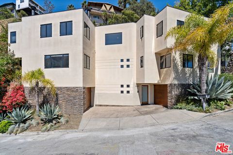 Photo of 6441 BRYN MAWR Drive, Los Angeles, CA 90068 (MLS # 25604849)