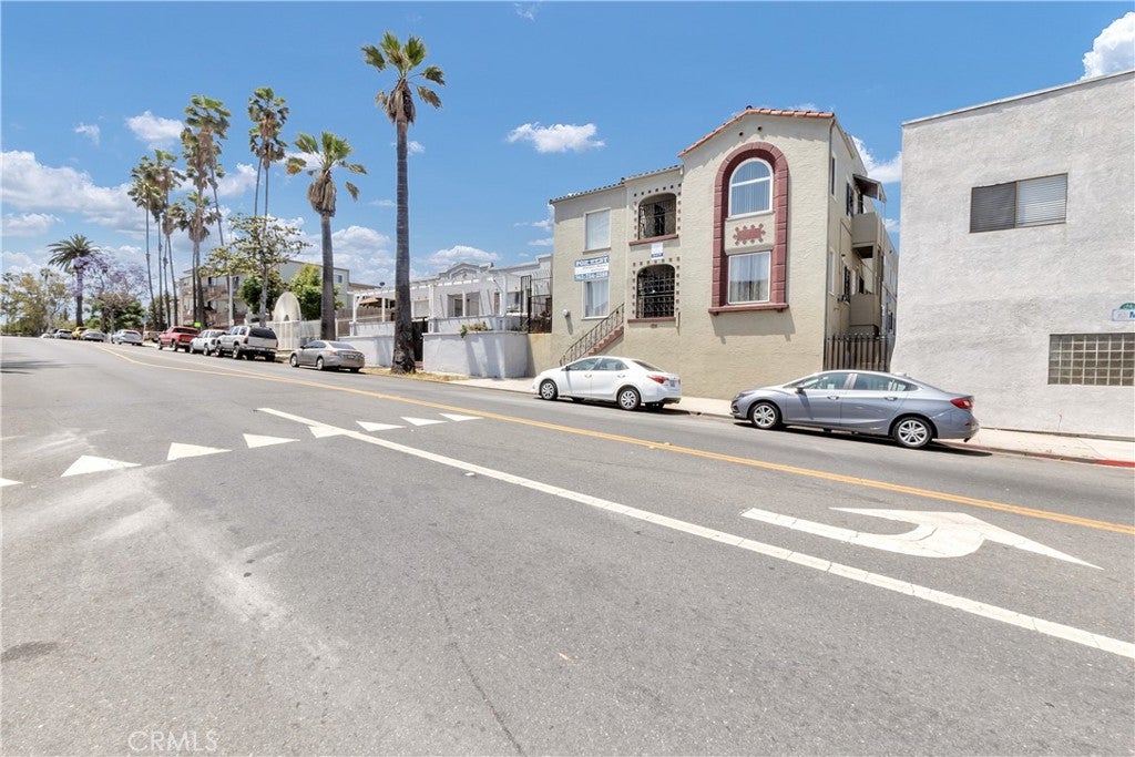 1211 Magnolia Avenue