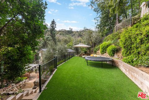 1758 Prospect Drive Los Angeles CA 90046