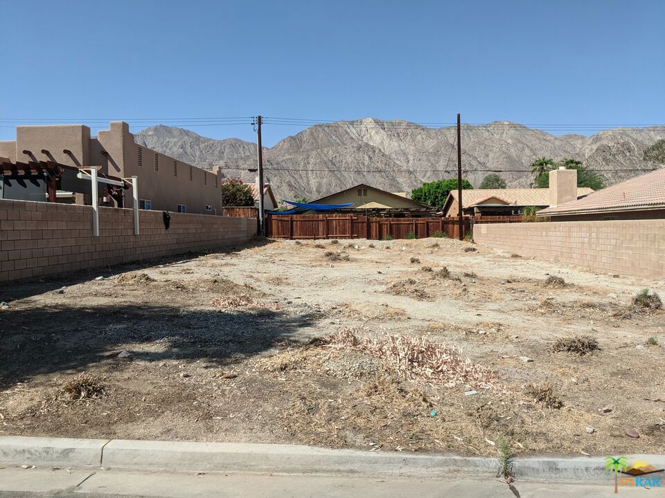 La Quinta Cove - Land