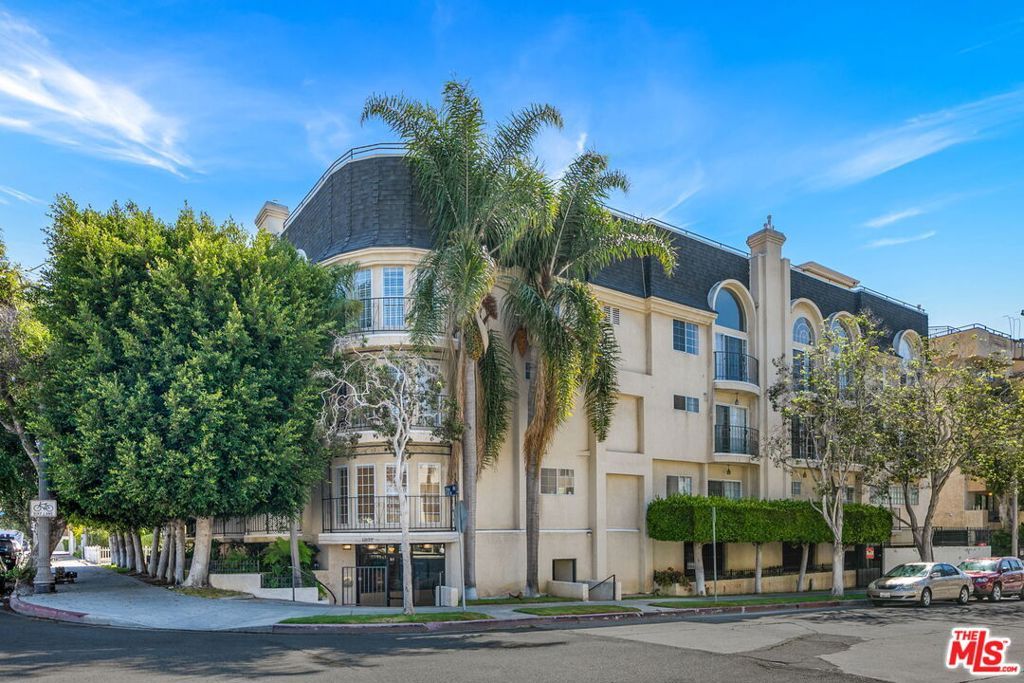 Photo of 12130 W Ohio Avenue #308, Los Angeles, CA 90025 (MLS # 26662469)