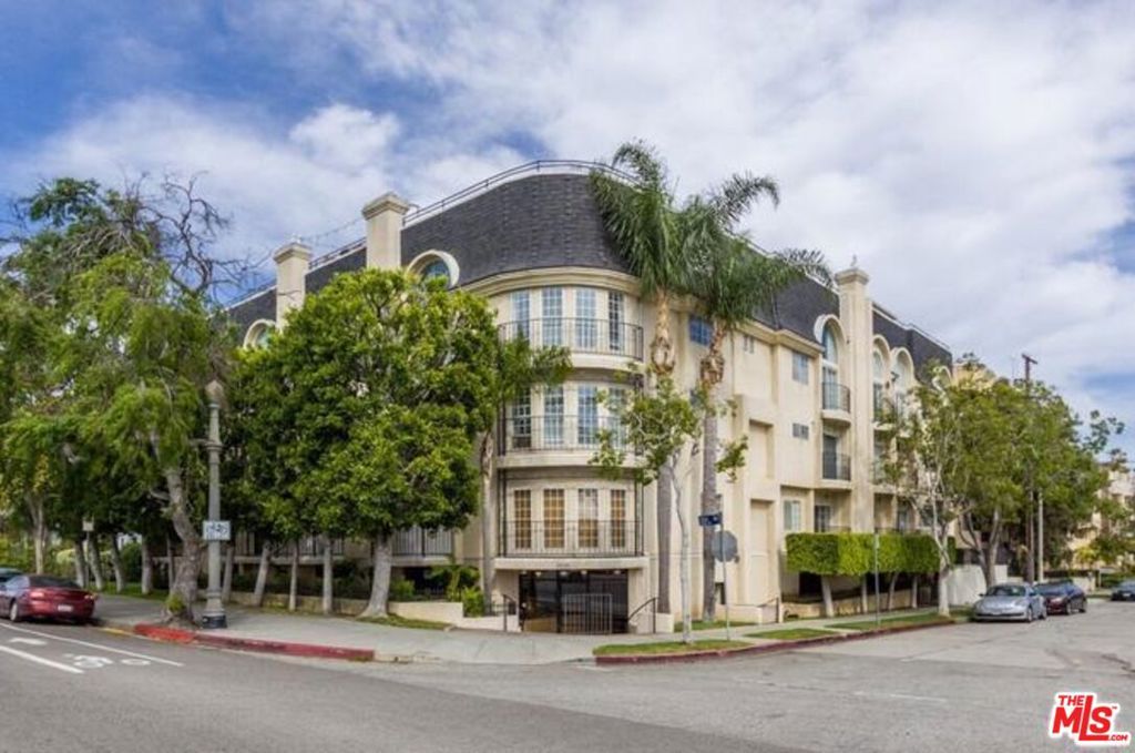 Photo of 12130 W Ohio Avenue #308, Los Angeles, CA 90025 (MLS # 26662469)