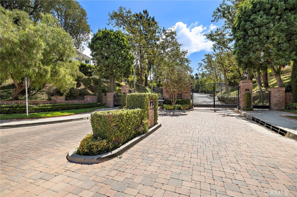 Hidden Mountain (HM) - Residential