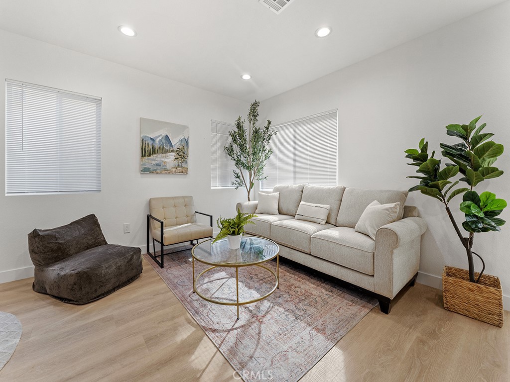 OTHR - Residential Lease