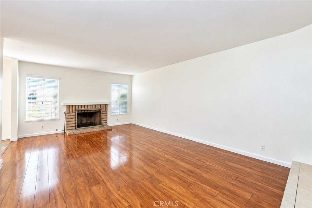 64 Ashbrook