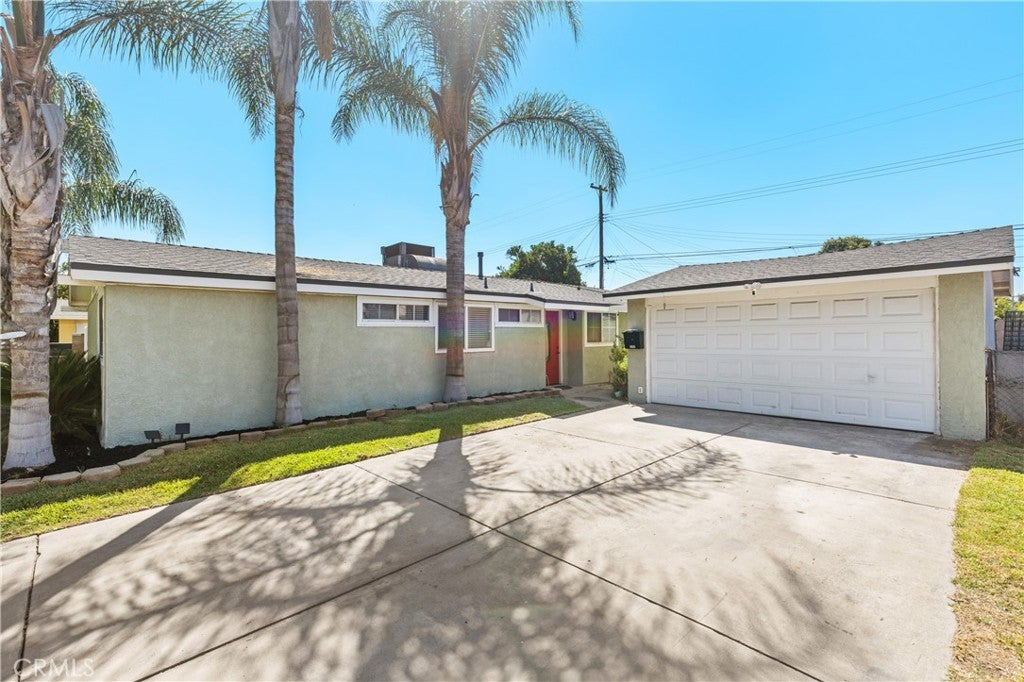 2262 Academy AVE, Pomona CA 91768