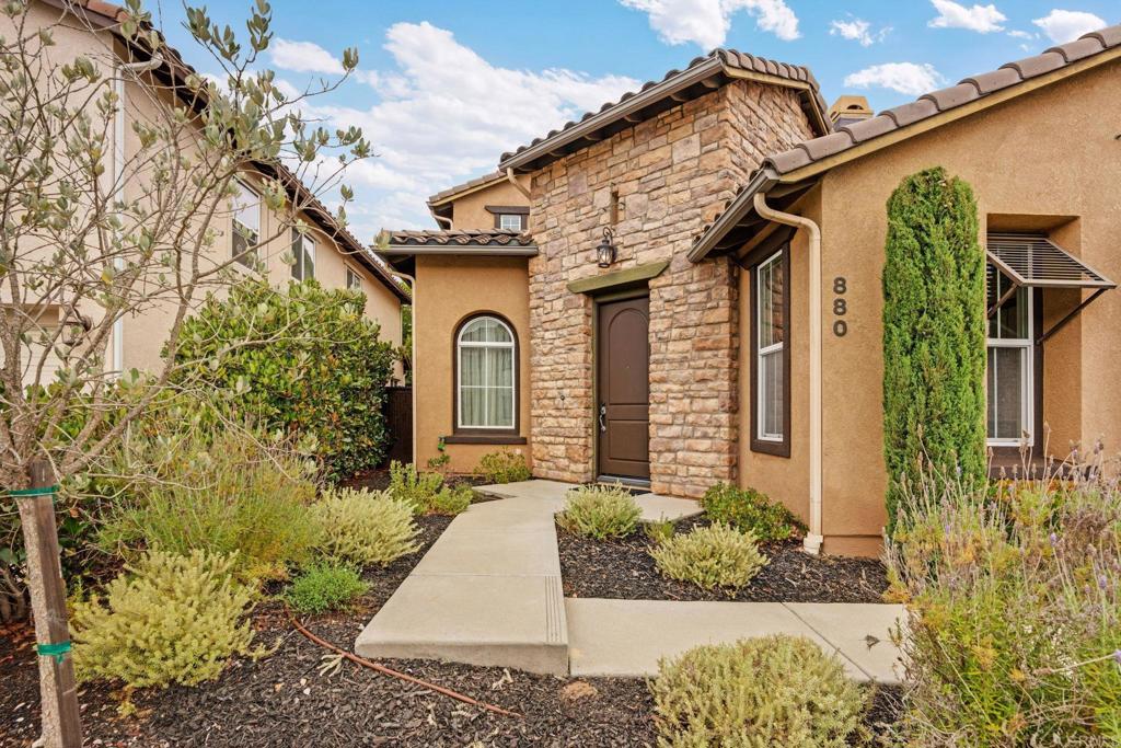 880 Summer Moon Road