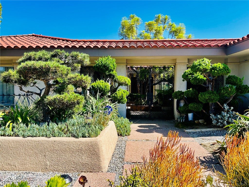 7117 Avenida Altisima