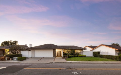 Photo of 257 Avenida La Cuesta, San Clemente, CA 92672 (MLS # OC26181771)