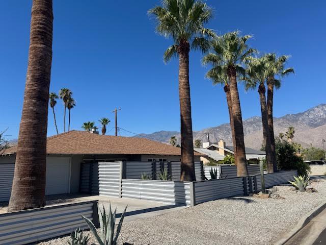 3767 E Sunny Dunes Road