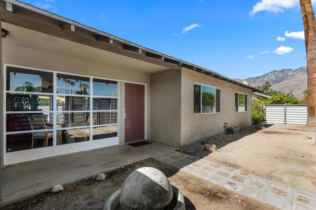 3767 E Sunny Dunes Road