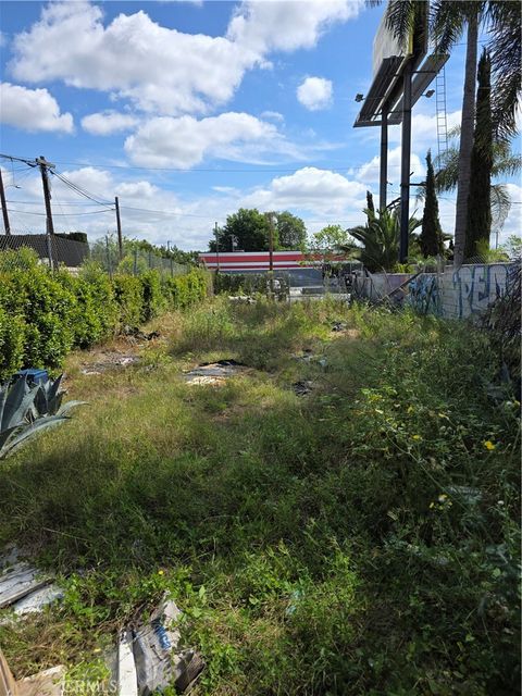 Photo of 0 San Pedro Blvd, Los Angeles, CA 90061 (MLS # IV26085001)