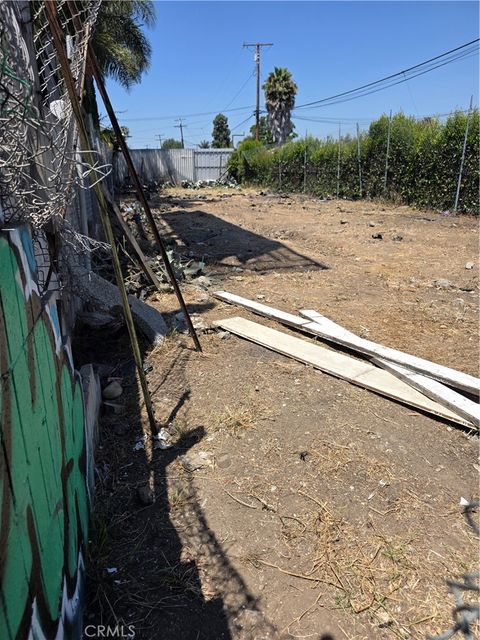 Photo of 0 San Pedro Blvd, Los Angeles, CA 90061 (MLS # IV26085001)