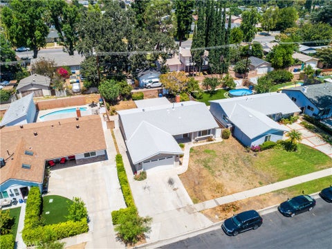 Tiny photo for 24027 Welby Way, West Hills, CA 91307 (MLS # SR26204696)