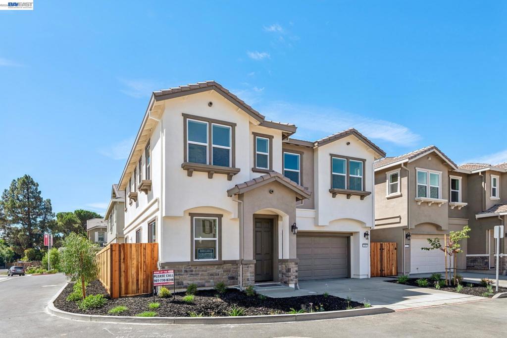 126 Creek View Cir