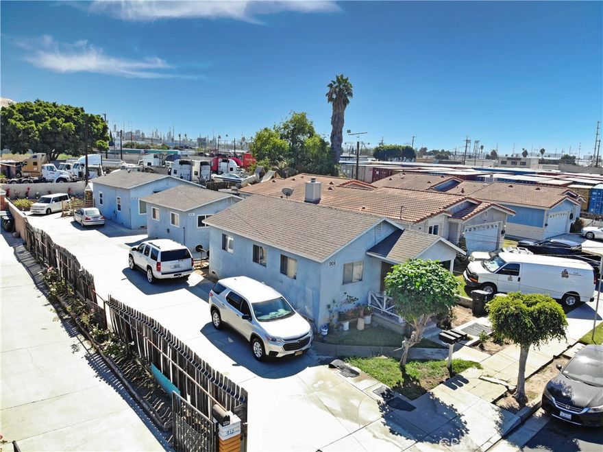 3 Detached Units For Sale! The front unit has 2 bedrooms & 1 bathroom. The middle unit is 1 bedroom and 1 bathroom and the back unit is 2 bedrooms, 1 bathroom. This property is set on a generous 7,013 sq. ft. lot, ensuring plenty of outdoor space and easy access for tenants with ample parking available. Don’t miss out on this fantastic opportunity to invest in a prime location! Known for its rich maritime history and close-knit community, Wilmington features charming streets lined with a mix of residential homes, small businesses, and local parks.
