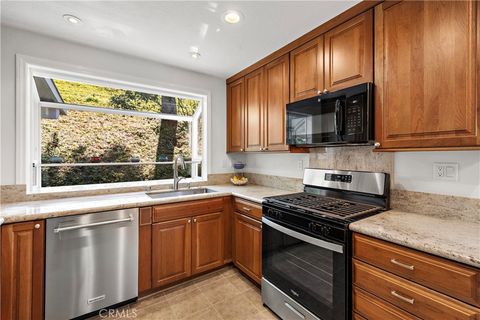 23323 EL GRECO Mission Viejo CA 92692