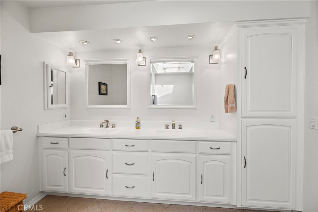 Casta Del Sol - Carmel (CR) - Residential