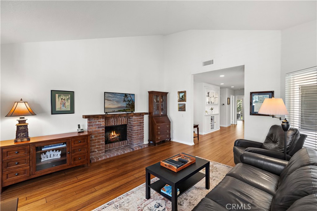 Casta Del Sol - Carmel (CR) - Residential
