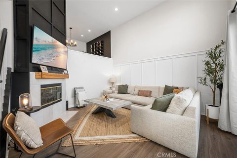 Photo of 6237 Surfcove Cir, Huntington Beach, CA 92648 (MLS # OC26031618)