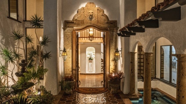 2 Trafalgar, Newport Beach CA 92660 - Photo 6