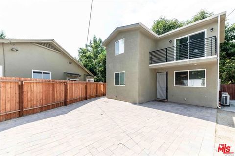 Photo of 22849 Macfarlane Drive, Woodland Hills, CA 91364 (MLS # 26728123)